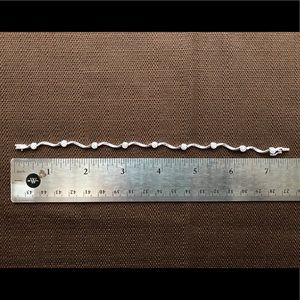 10K WG Bracelet with 1/4 CT TW Diamond Clusters